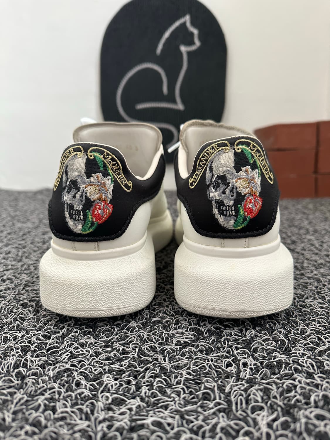 알렉산더 맥퀸 오버솔 스니커즈 40 상품이미지2