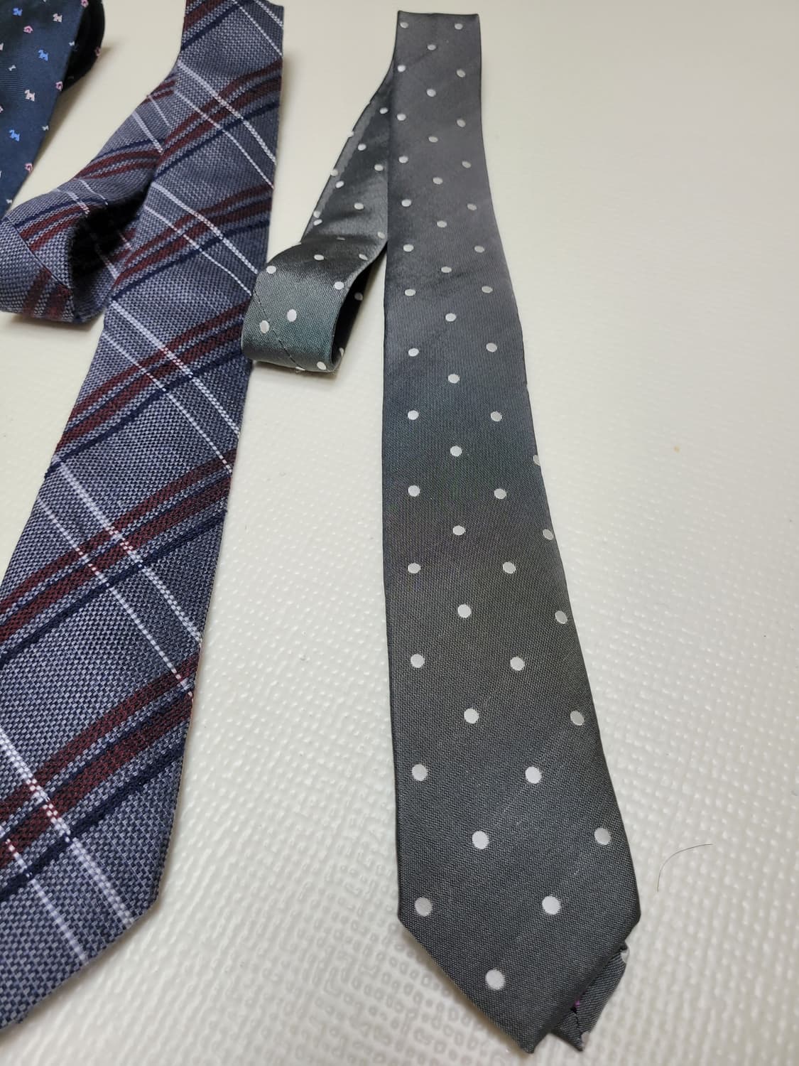 넥타이 3종 (체크, 도트패턴 네이비, 브라운, 그레이) 상품이미지5