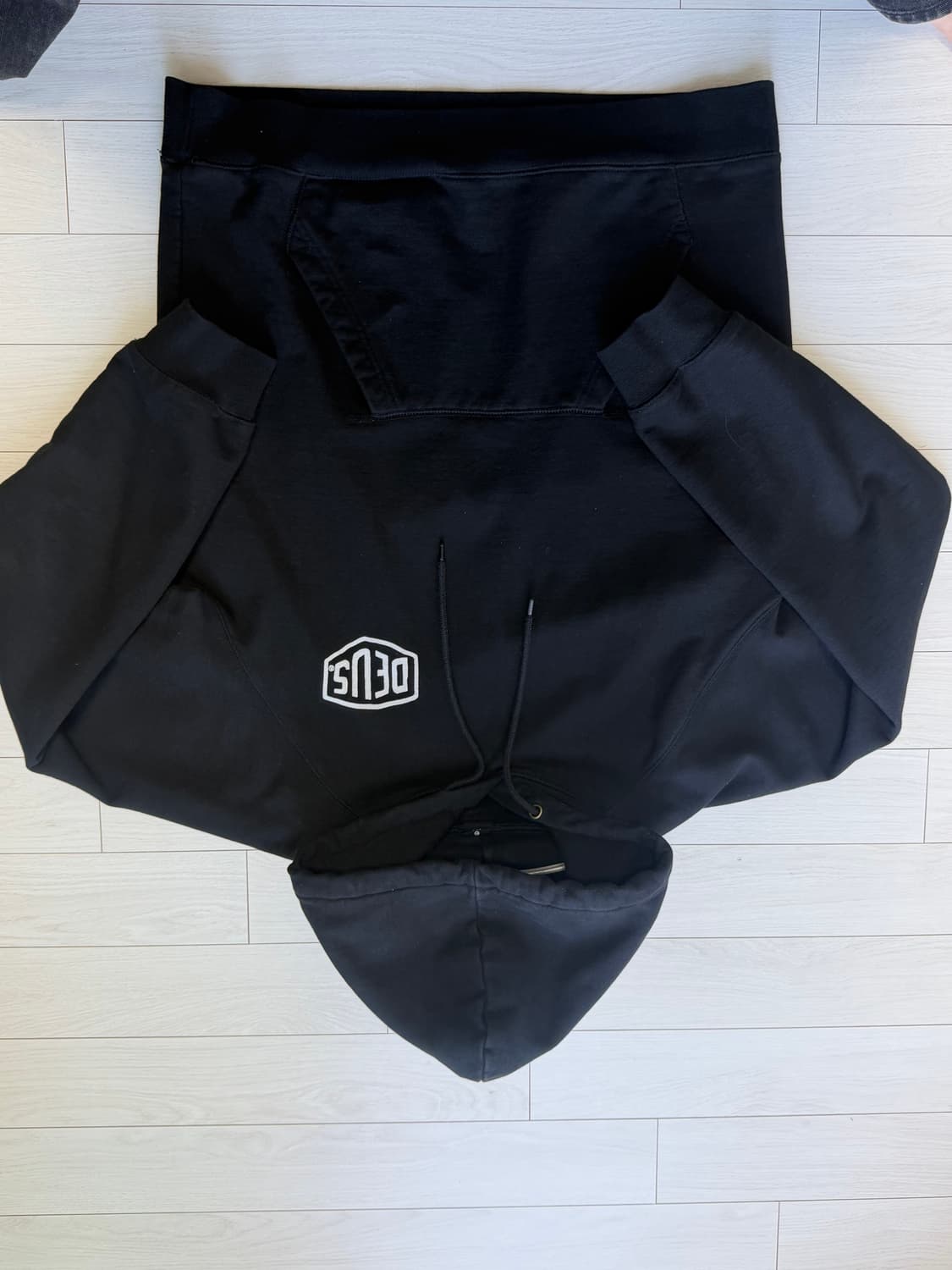 데우스 서울 어드레스 후드 네이비 XL 상품이미지2