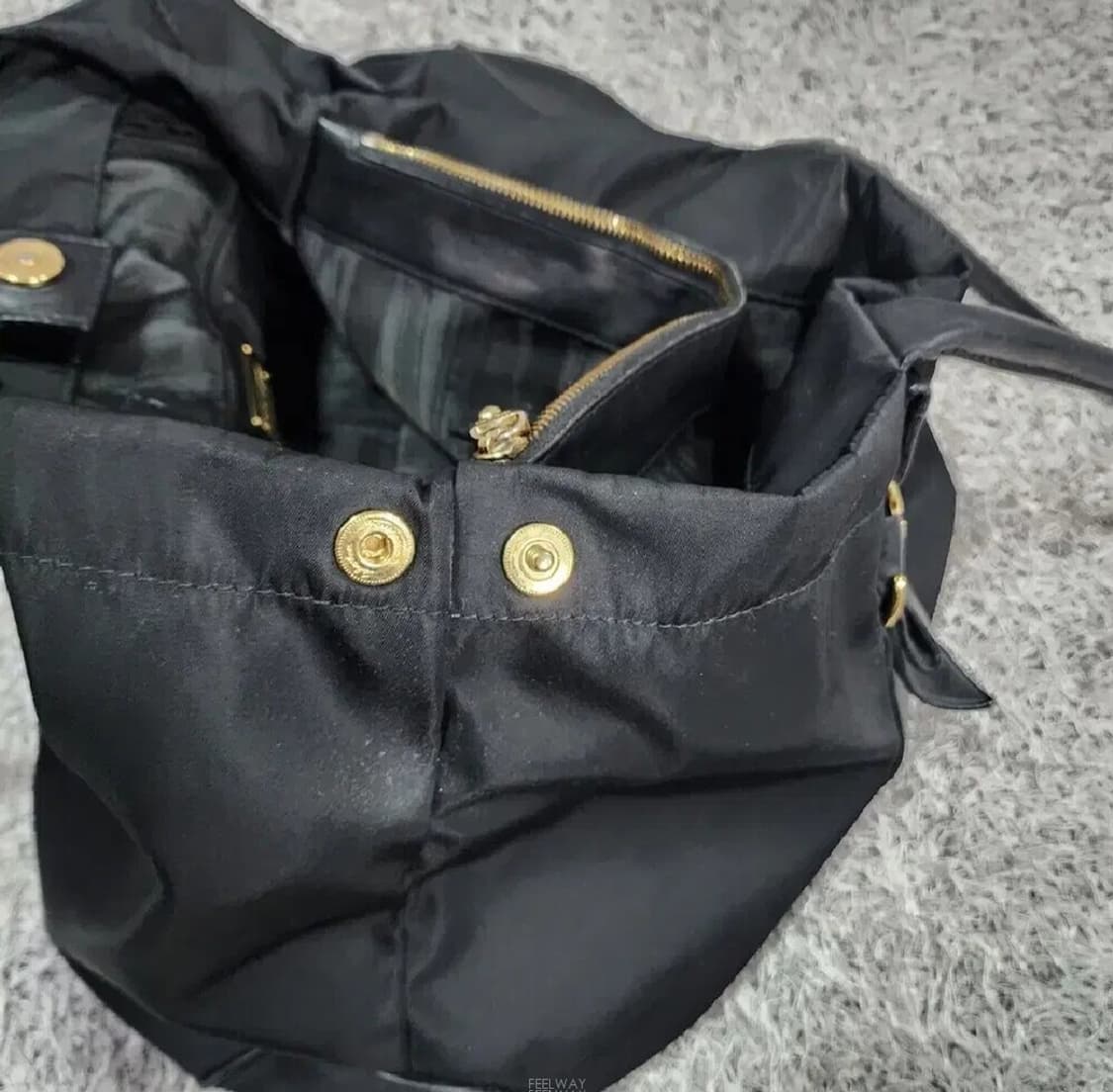 페라가모 나일론 빅숄더백 상품이미지8