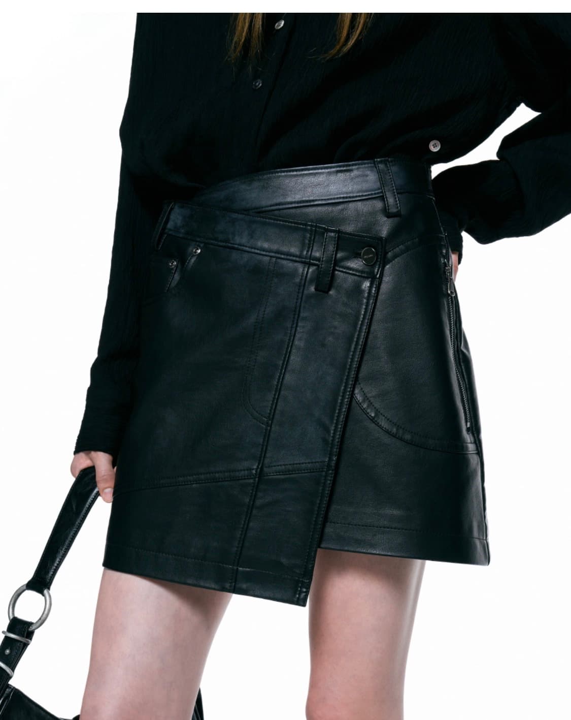 인사일런스 언밸런스 레더 스커트 BLACK 상품이미지6