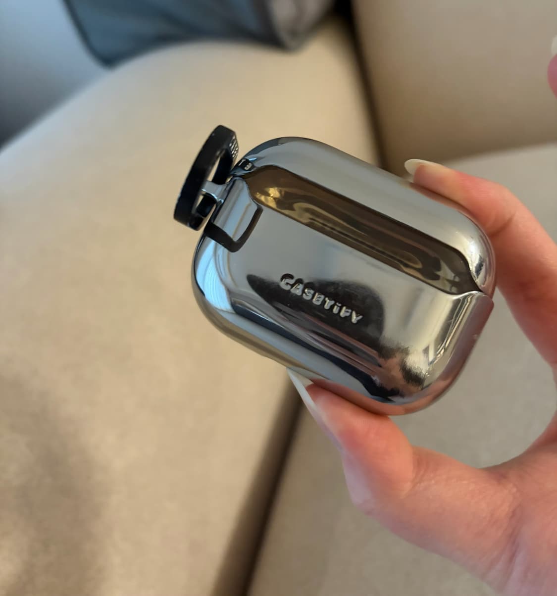 케이스티파이 헬로키티 에어팟 프로 2 케이스 상품이미지2