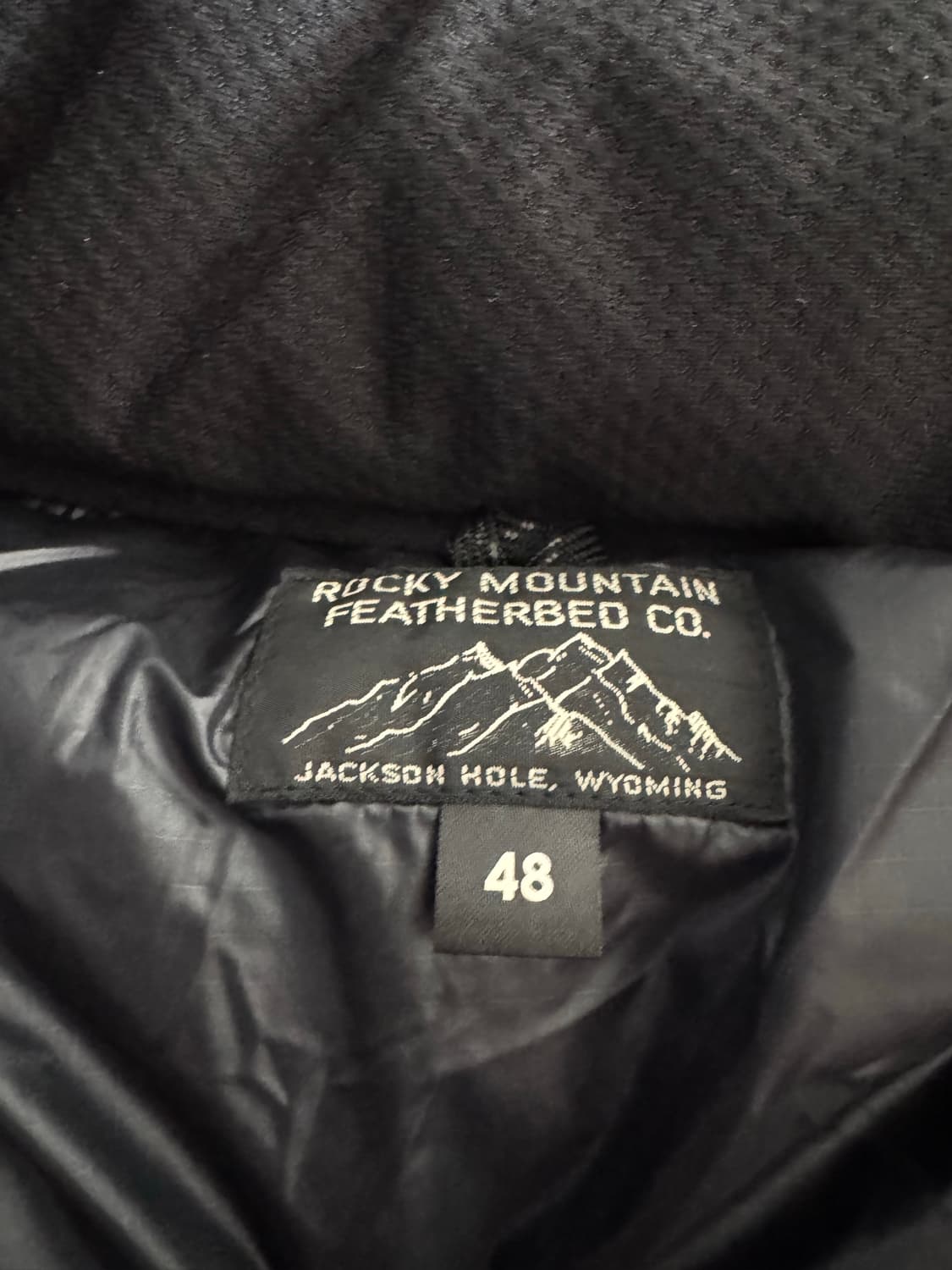 록키마운틴 x 마스터마인드 페더베드 패딩  상품이미지4