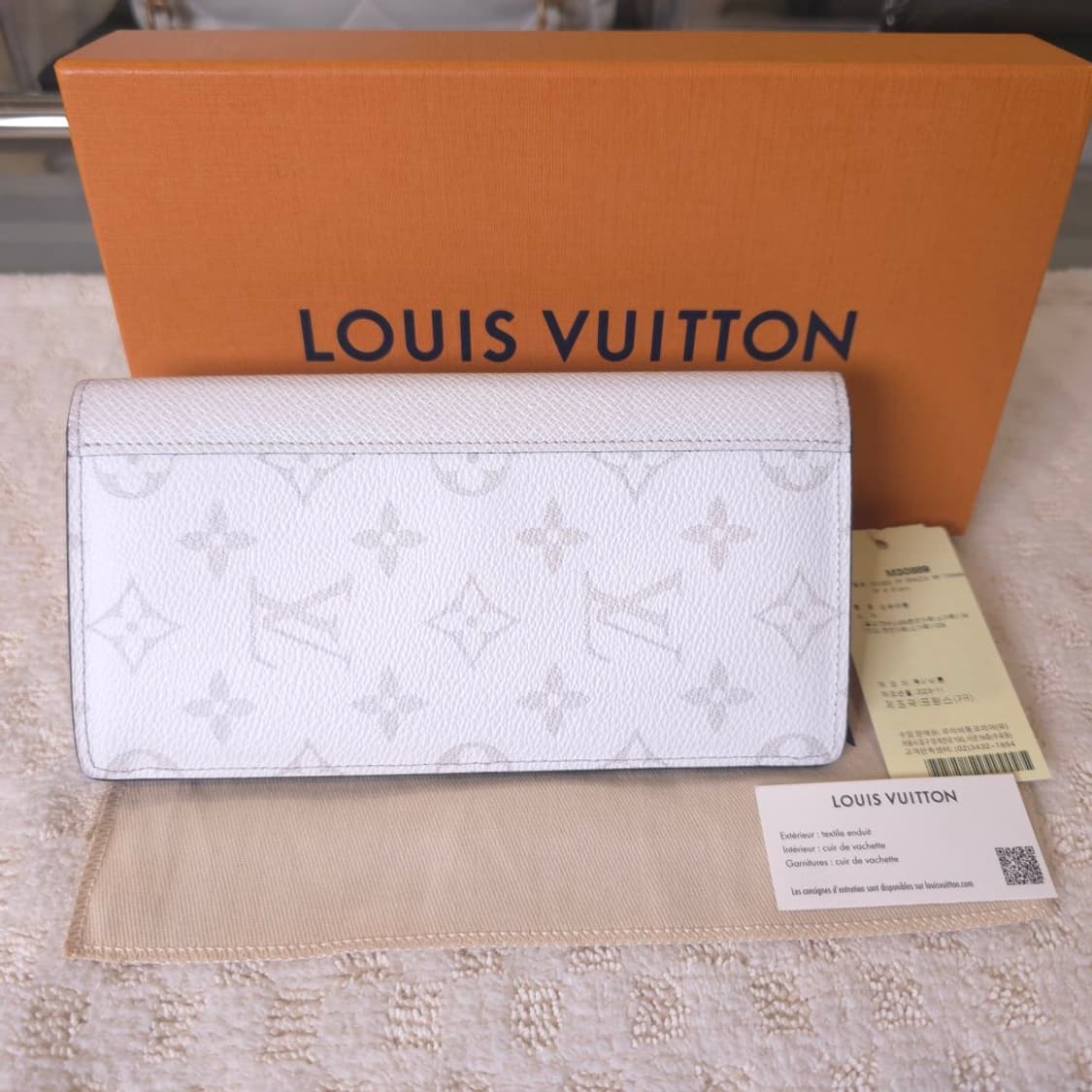 [중고/정품] 루이비통 브라짜 월릿 타이가라마 옵틱 화이트 상품이미지1