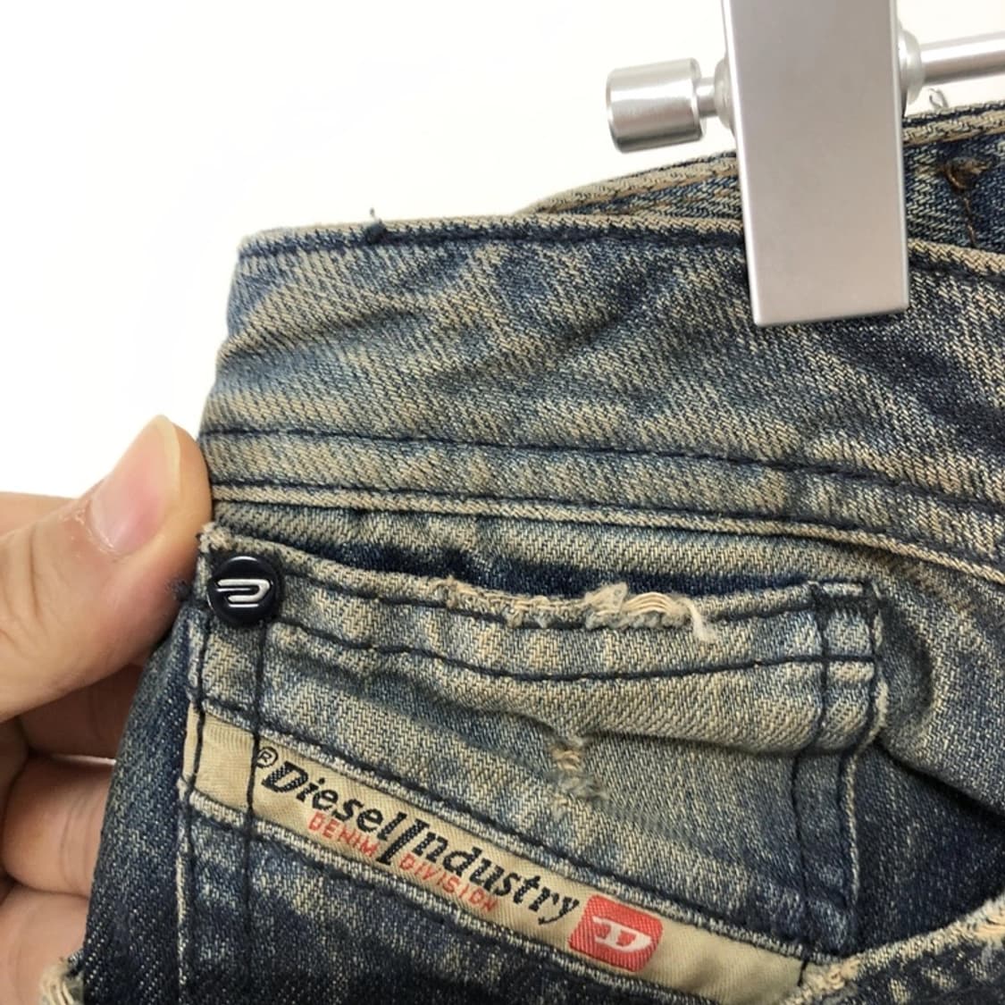 디젤 신세계 정품 블루아이콘 에디션 바이커 한정판 데님 팬츠 중청 상품이미지5