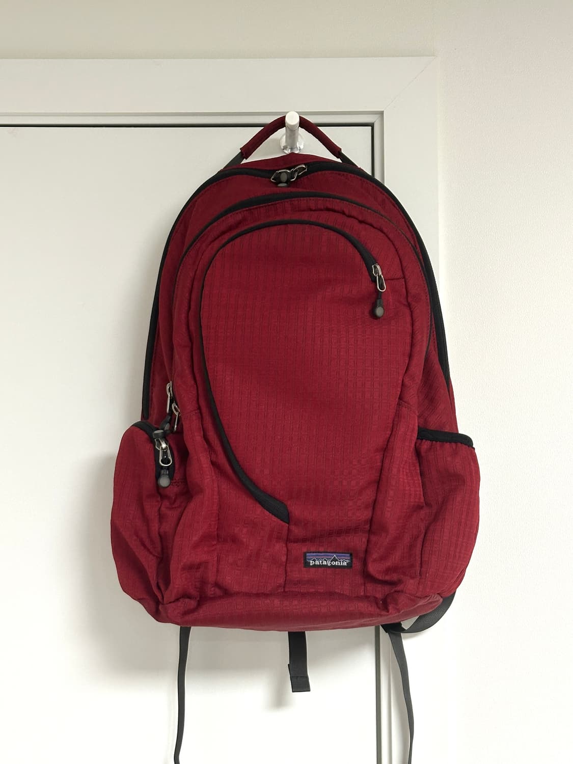 파타고니아 LIGHTWIRE 백팩 레드 상품이미지1