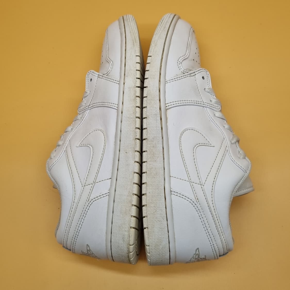 나이키 조던1 로우 화이트 남성운동화275  상품이미지5
