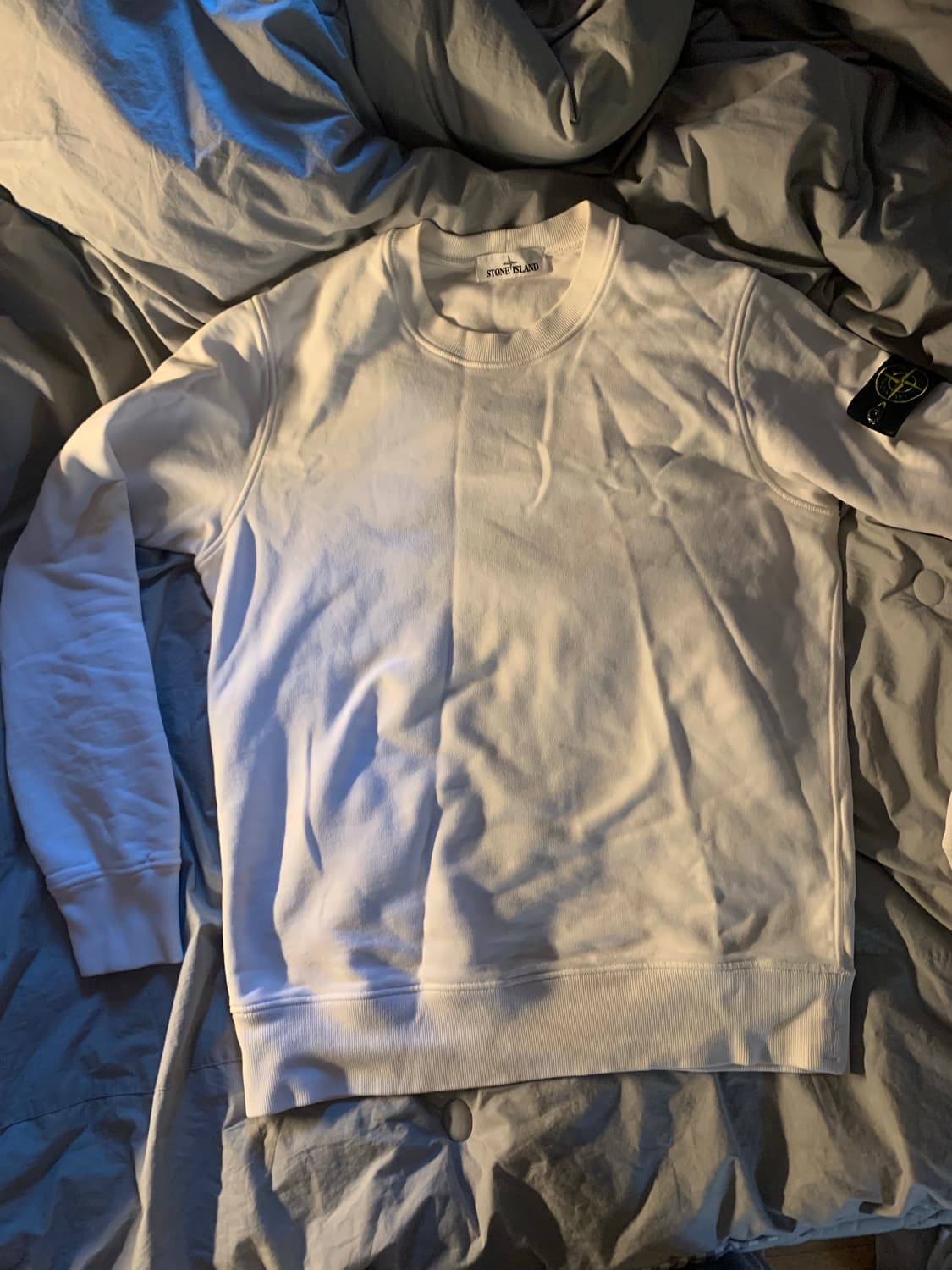 스톤아일랜드 맨투맨 상품이미지1