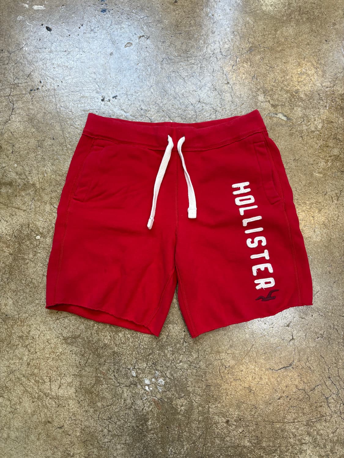 홀리스터 레드 스웻 반바지 상품이미지1