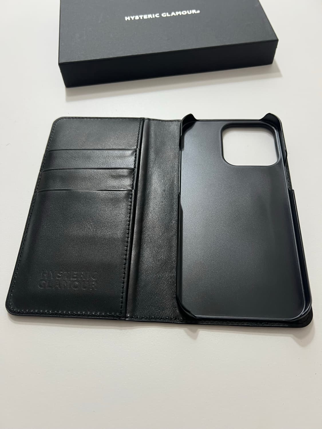 히스테릭 글래머 아이폰 13pro 로고 스터드 지갑 케이스 상품이미지5