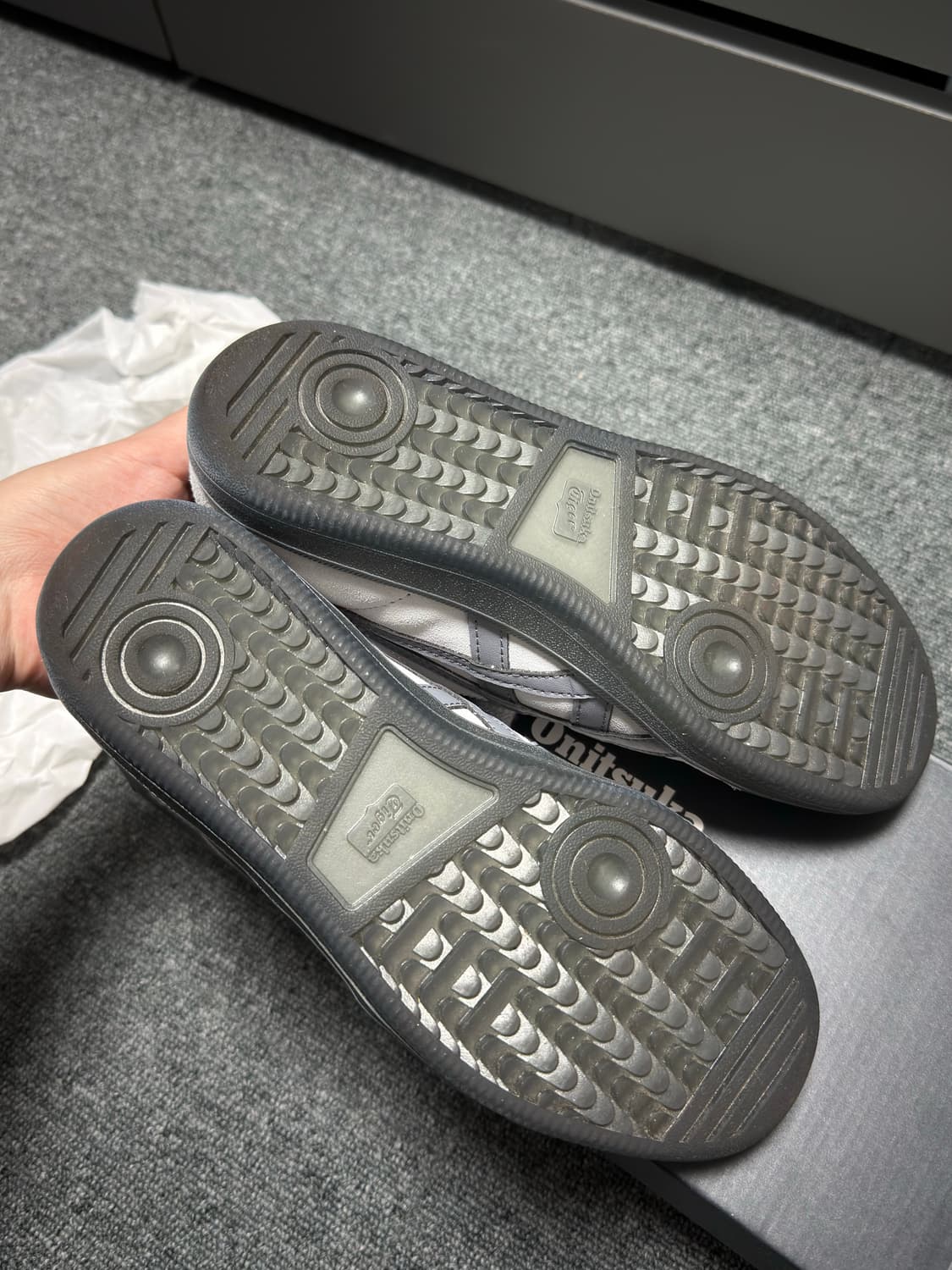 오니츠카타이거 토쿠텐 그레이 240 상품이미지3