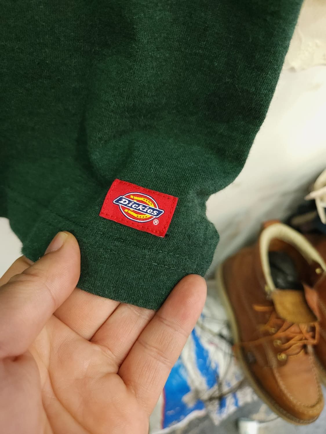 디키즈 자수로고 그린 반팔티

 상품이미지3
