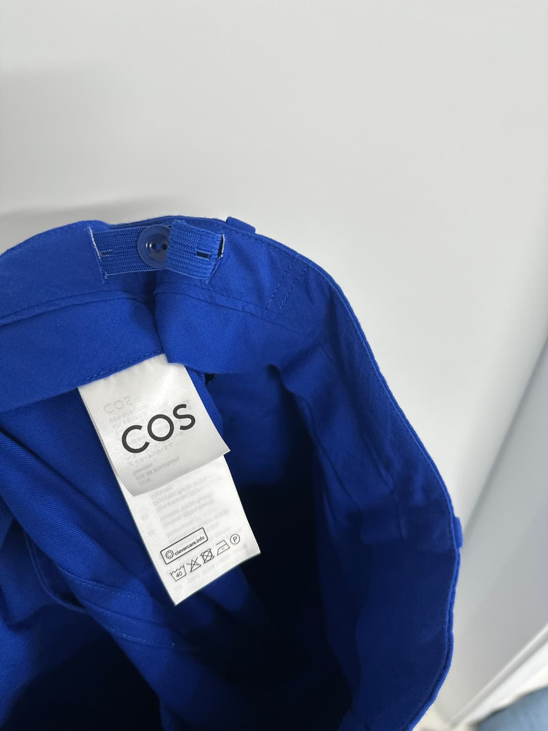[COS 코스] 여성 블루 컬러의 와이드 슬랙스 상품이미지9