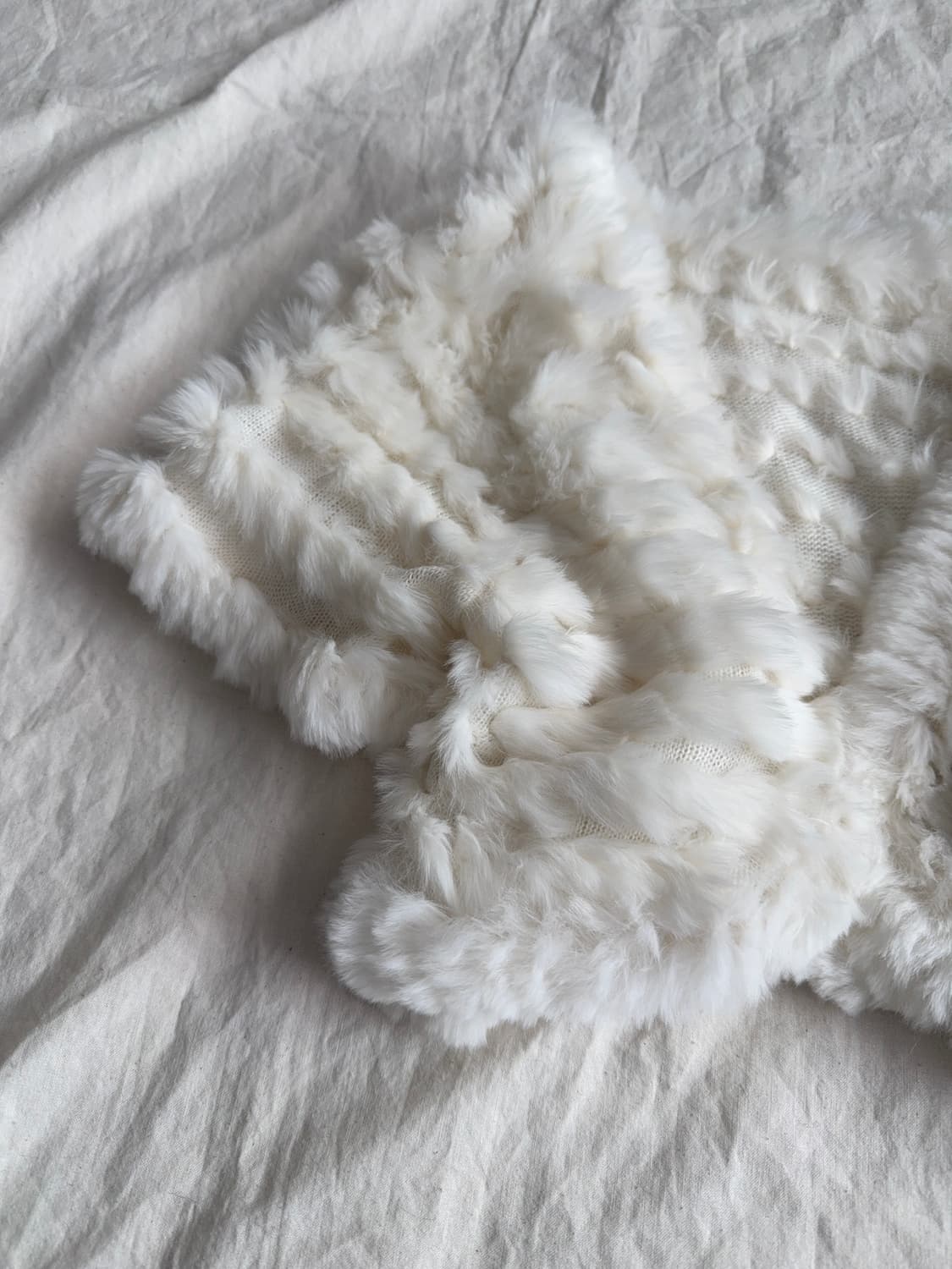 러블리 폭닥 아이보리베이지 래빗퍼 볼레로 상품이미지2