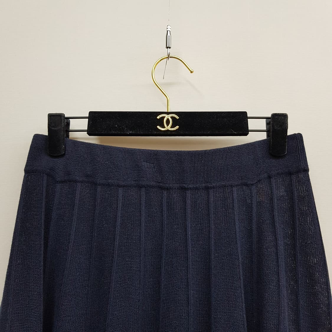 한섬 더캐시미어 2024 버티컬 니팅 스커트 67-98사이즈 상품이미지3