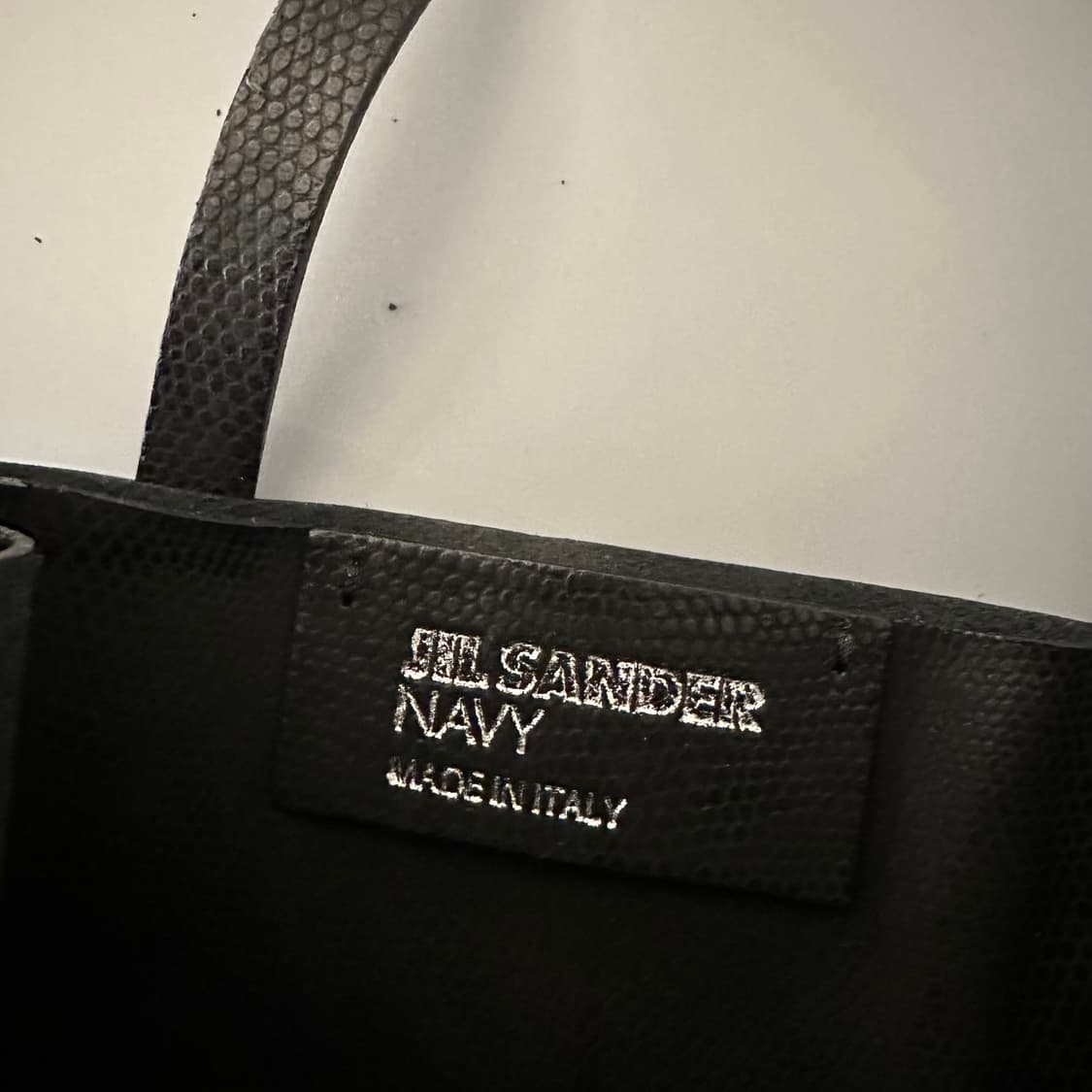 질샌더 jil sander navy 가죽 스몰 토트백 상품이미지4