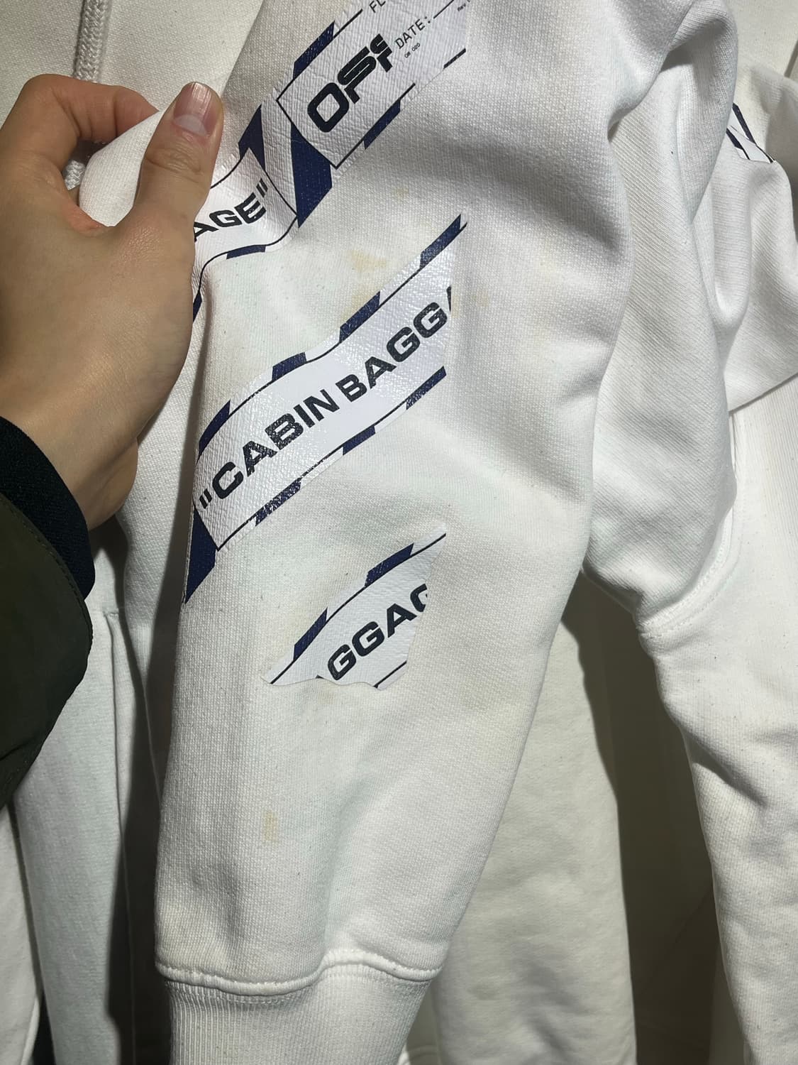 오프화이트 후드티 상품이미지8