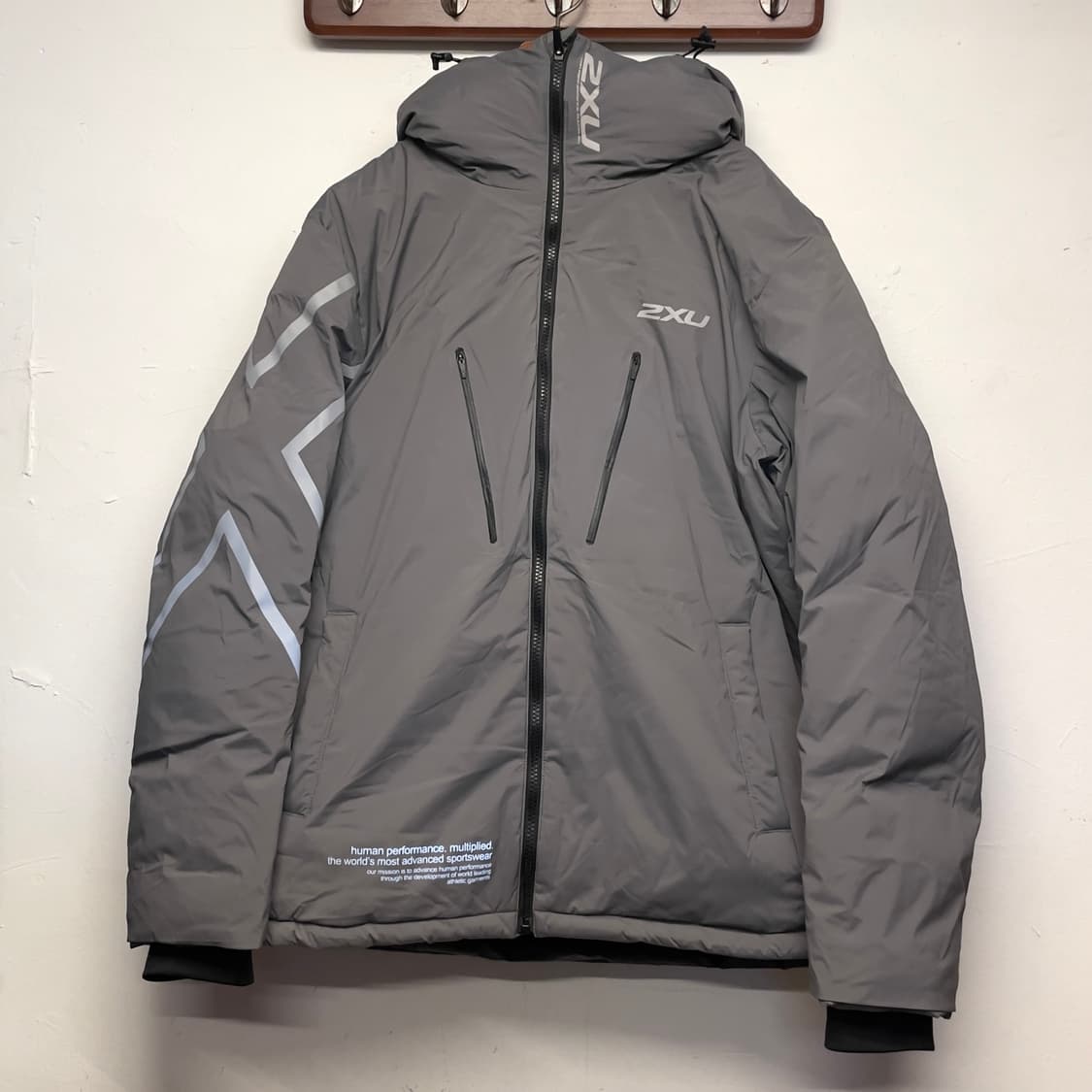 2XU 그레이 구스다운 퍼포먼스 패딩   상품이미지1