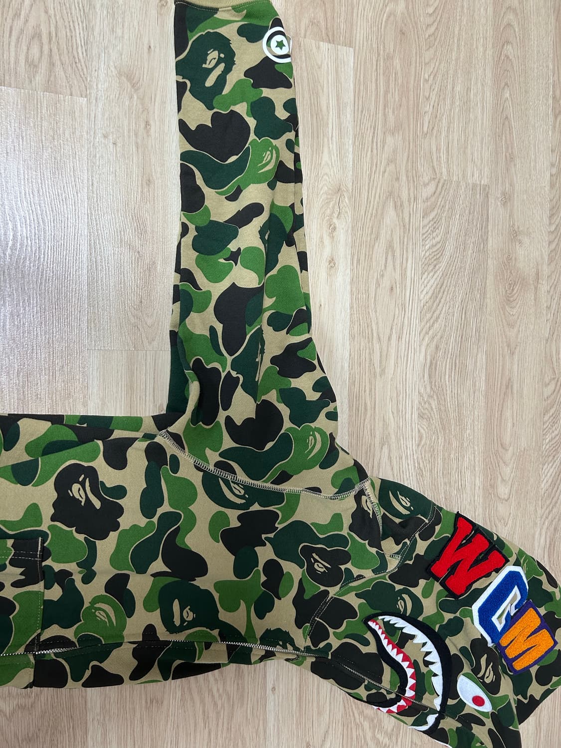 베이프 빅ABC 카모 샤크 풀집 상품이미지4