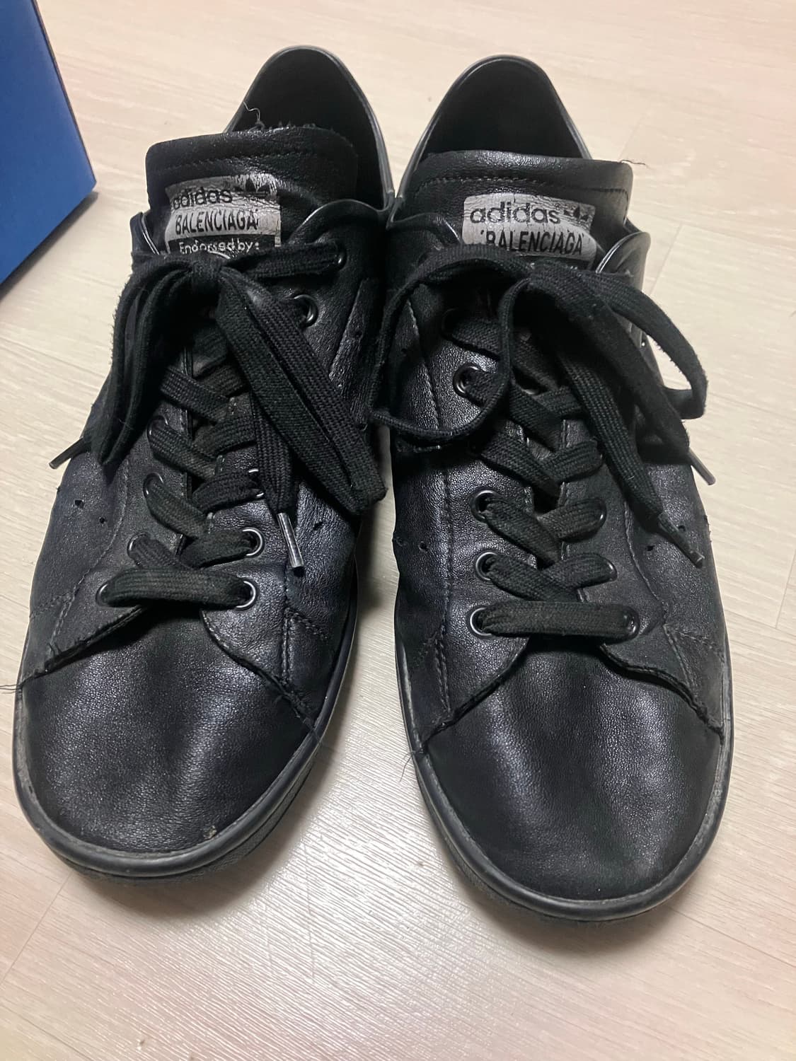 [44] 발렌시아가 아디다스 스탠스미스 원아웃 블랙 상품이미지1