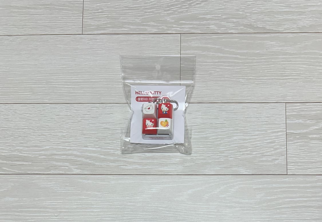 헬로키티 세븐일레븐 사각 키캡 키링 상품이미지1