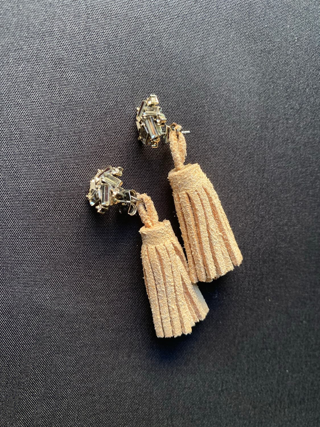 태슬 큐빅 귀걸이 상품이미지1