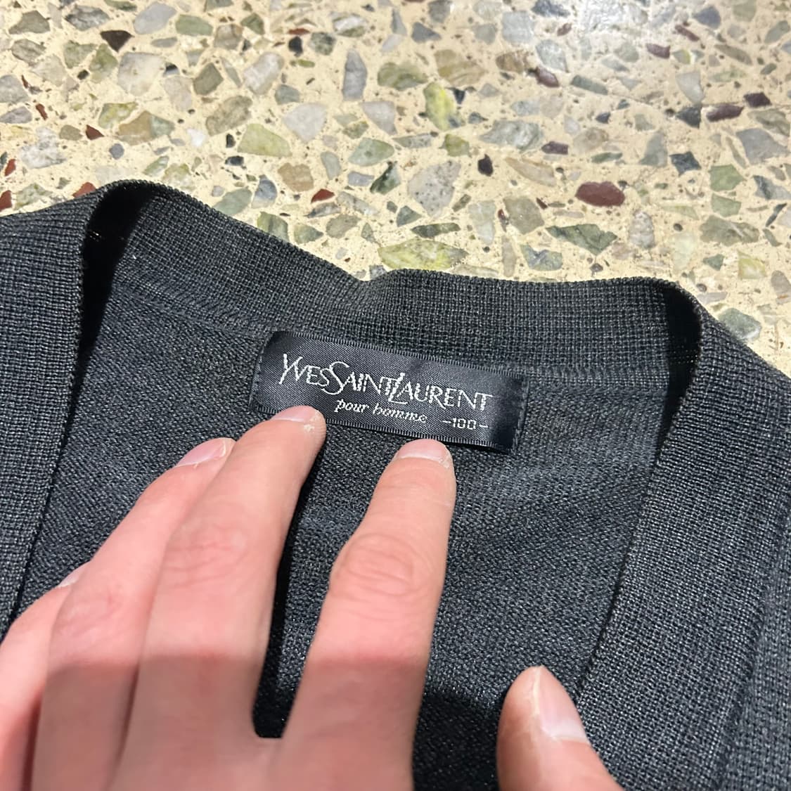 YSL pour homme 퓨어울 블랙 가디건 상품이미지4