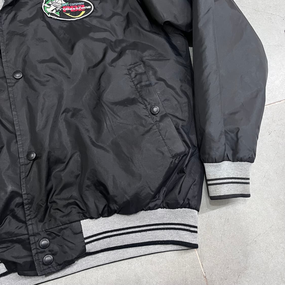 카벨라스 ProBassZone 후드 바람막이 점퍼 상품이미지3