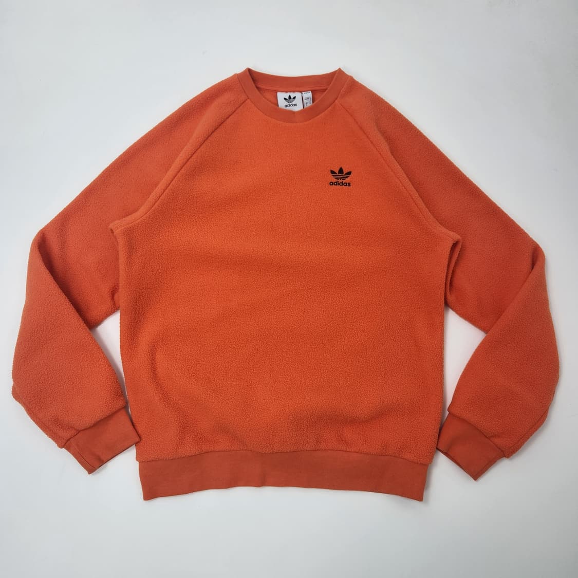 아디다스 후리스 맨투맨 스웻셔츠 상품이미지1