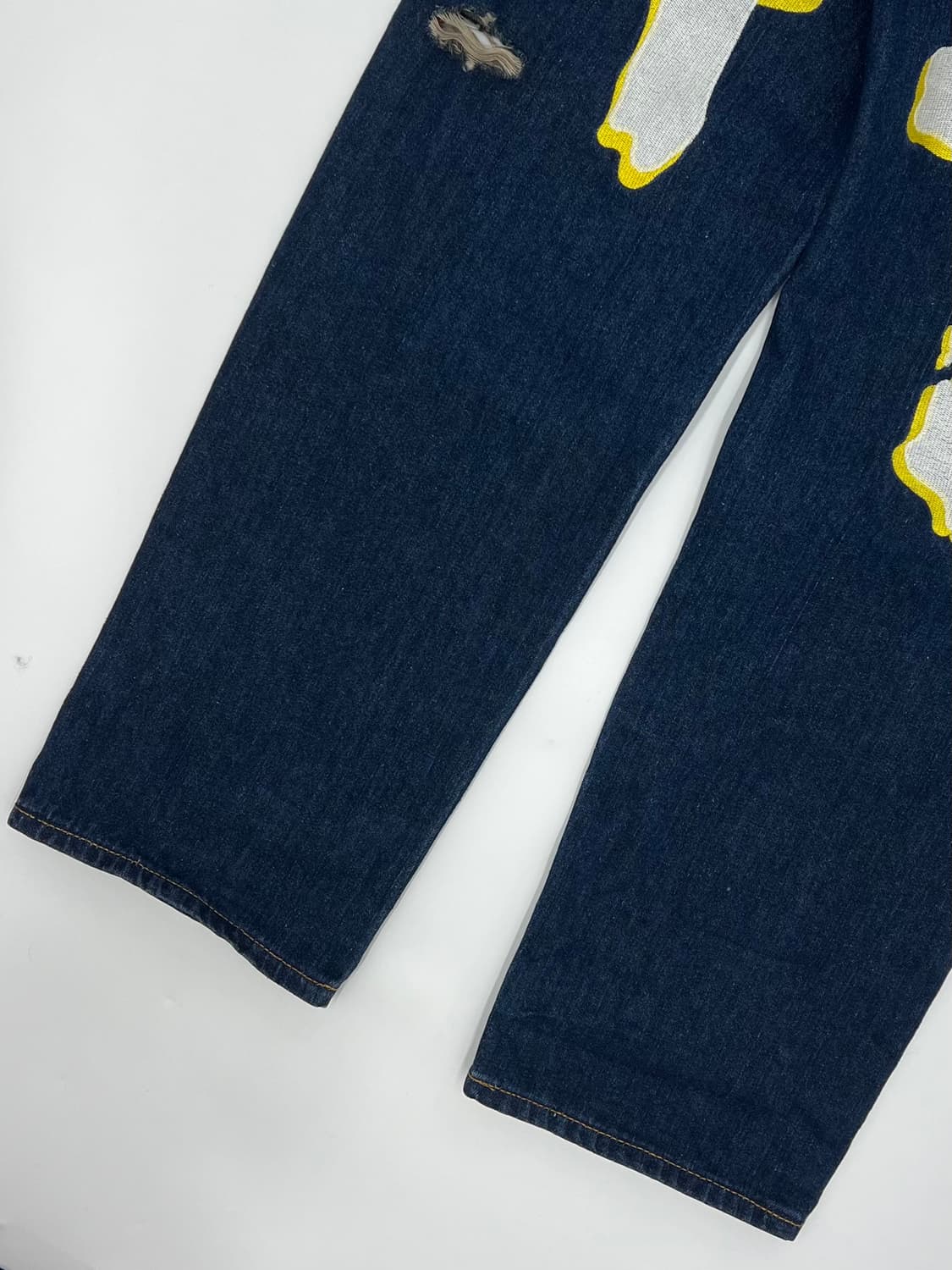 에비수 백 자수 디테일 데님 팬츠 상품이미지3