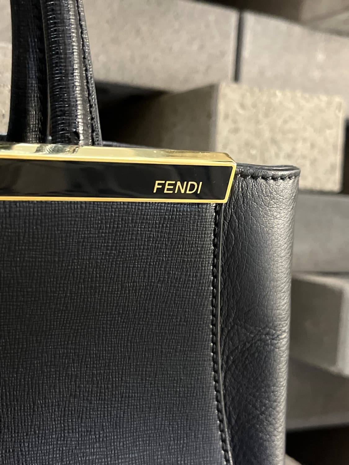 펜디 투쥬르 레더 미니 토트 백 상품이미지5