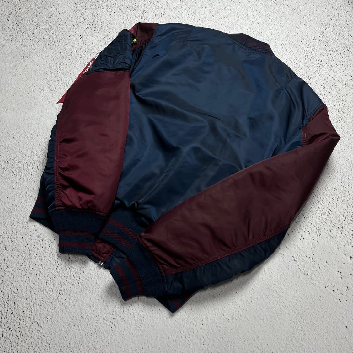 Alpha Industries MA-1 Flight Jacket 상품이미지7