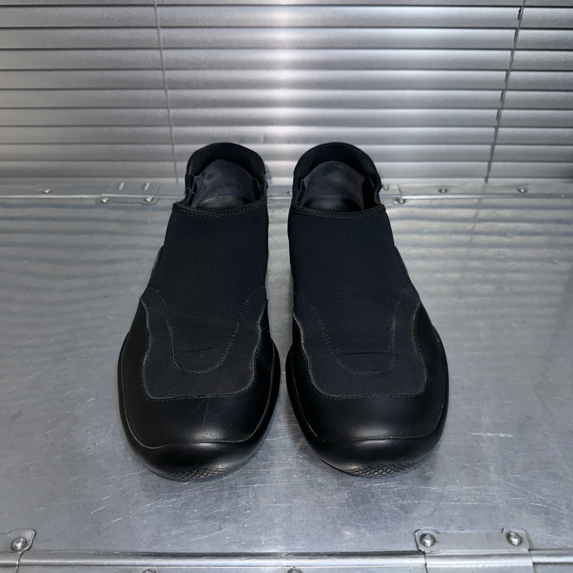 00s 빈티지 프라다 스포츠 가죽 스트레치 슬립온 상품이미지3