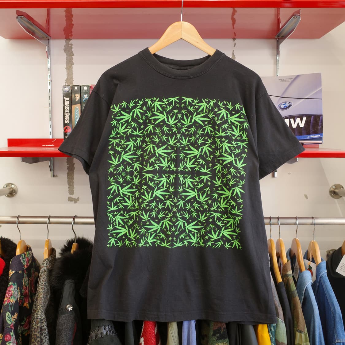 1990's Marijuana Leaf Graphic T-shirt 상품이미지1