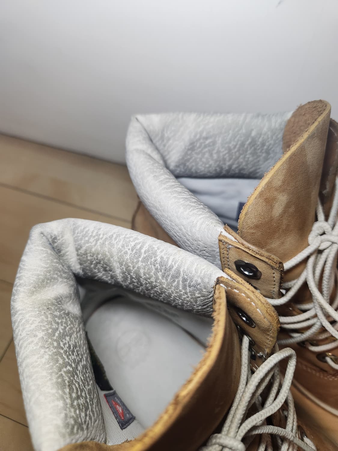 팀버랜드 TPU 아웃솔 6인치 프리미엄 부츠 (250) 상품이미지10