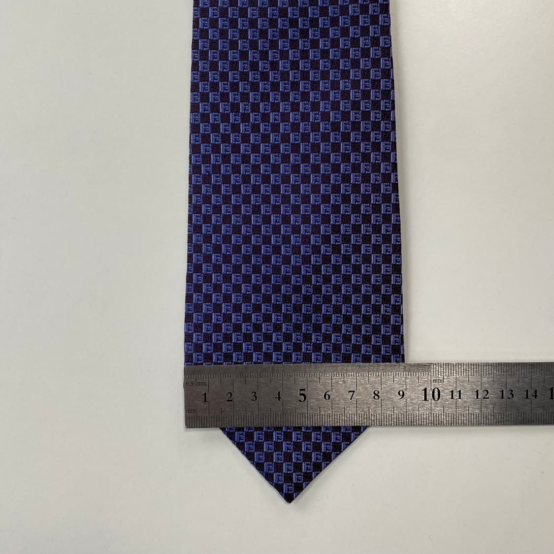 새상품급 펜디 (FENDI) 신형라벨 FF 모노그램 정품 명품 넥타이 상품이미지10