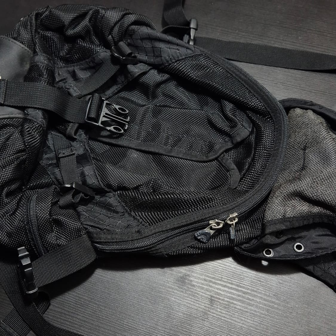 오클리 소프트웨어 00s 아이콘 미니 백팩 상품이미지7