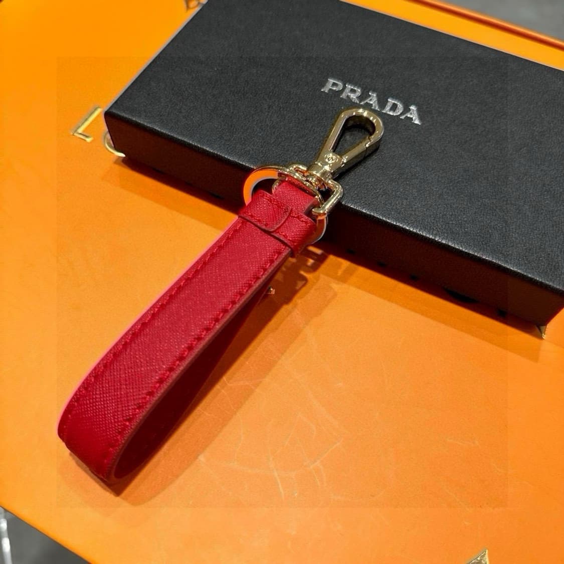 프라다 키 링
 상품이미지2
