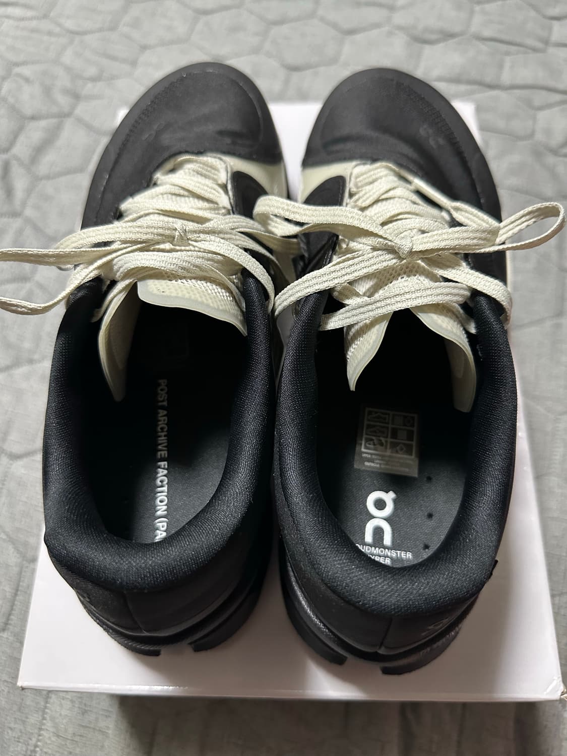 파프 온러닝 클라우드몬스터 하이퍼 블랙 상품이미지2