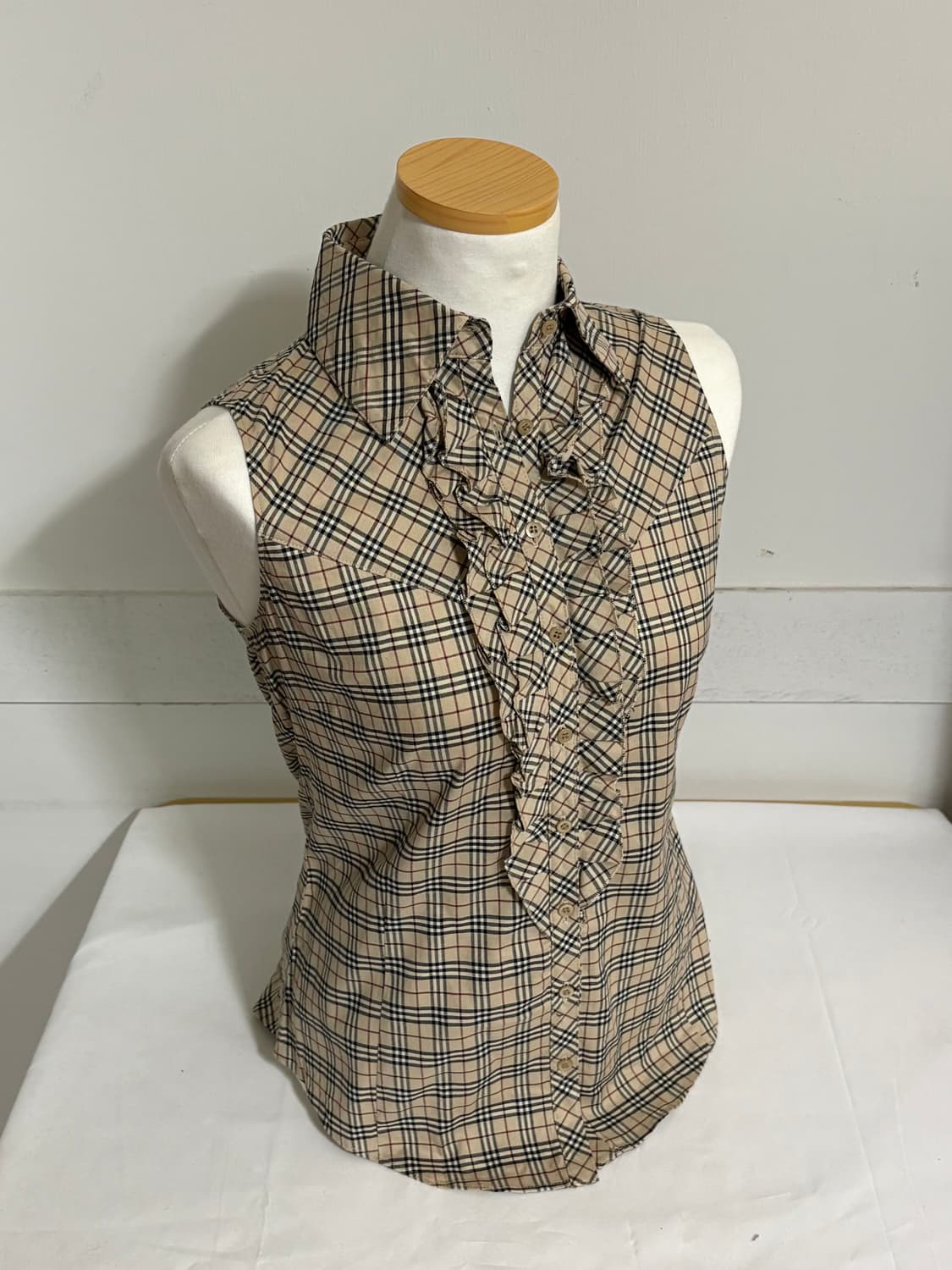 Burberry Blue Label 노바체크 러플 블라우스 상품이미지1