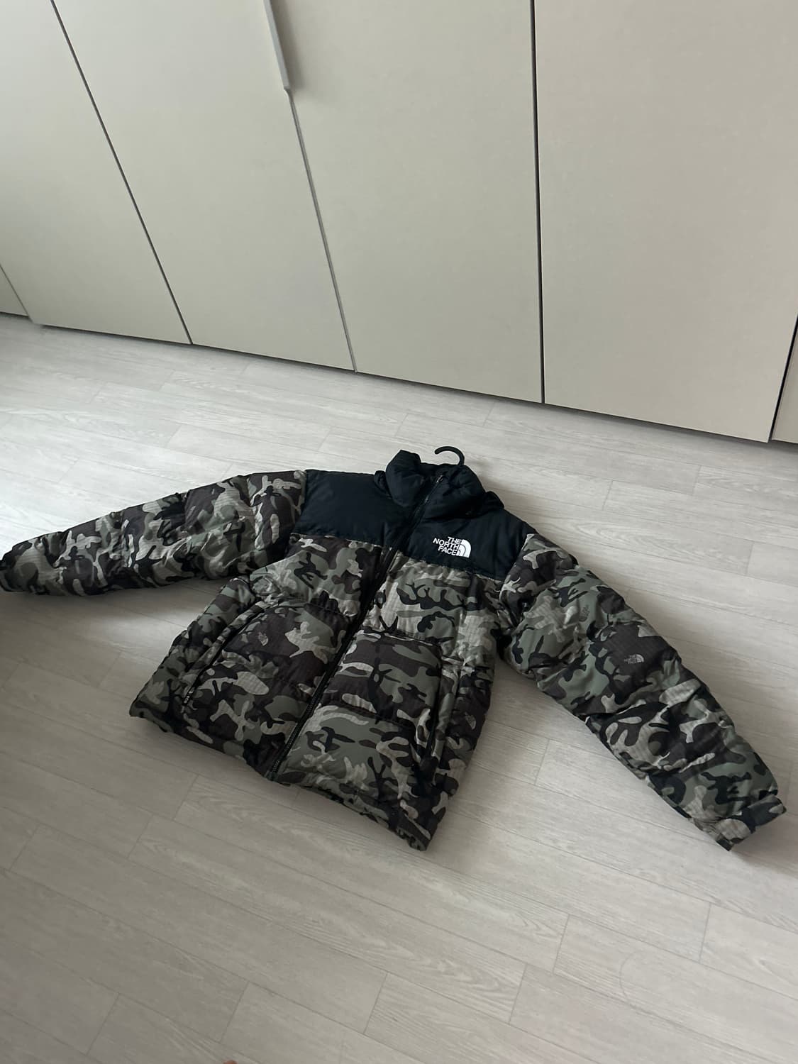 노스페이스 카모 눕시 패딩 상품이미지1