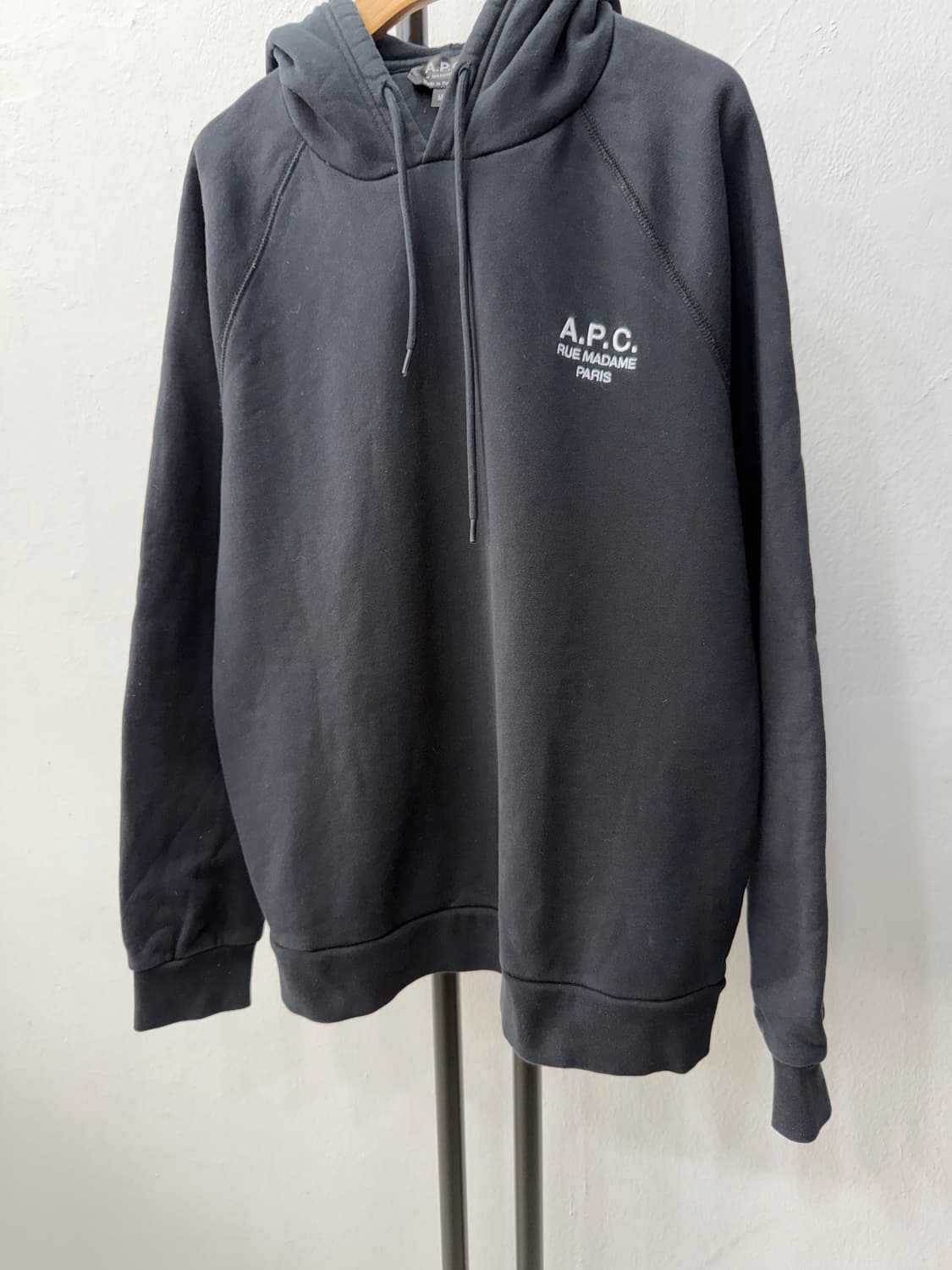 매장판정품) APC 아페쎄 23ss 여성 오버핏 후드티 M  상품이미지3