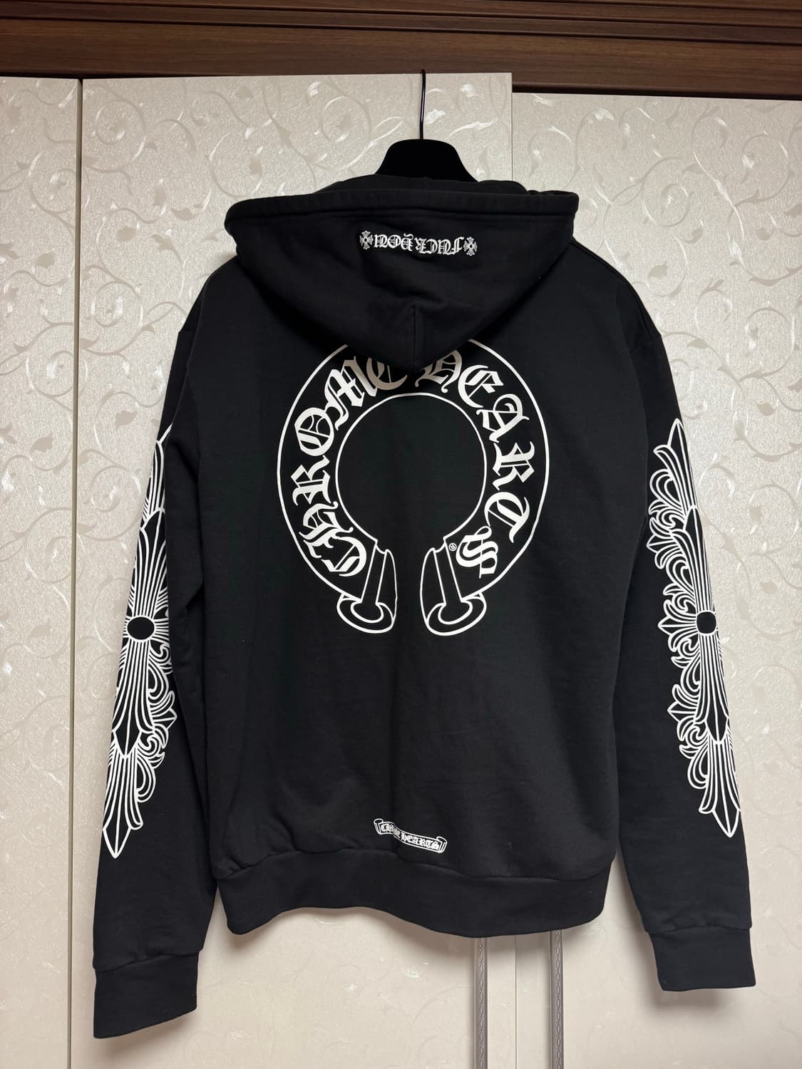 크림발 크롬하츠 홀스슈 플로랄 플리스 퍽유 집업 후드 블랙 M 상품이미지5