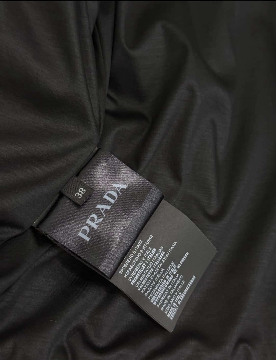 프라다 스포츠 크롭 후드집업 상품이미지4