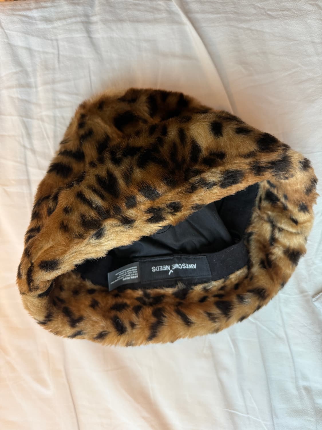 어썸니즈 레오파드 퍼 버킷 상품이미지2