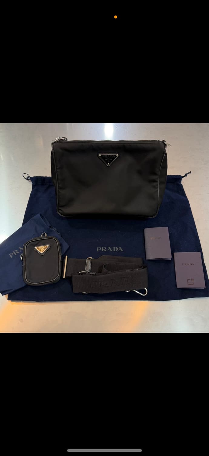 [리오브전포점] 프라다 리나일론 사피아노 레더 크로스 숄더백  상품이미지1