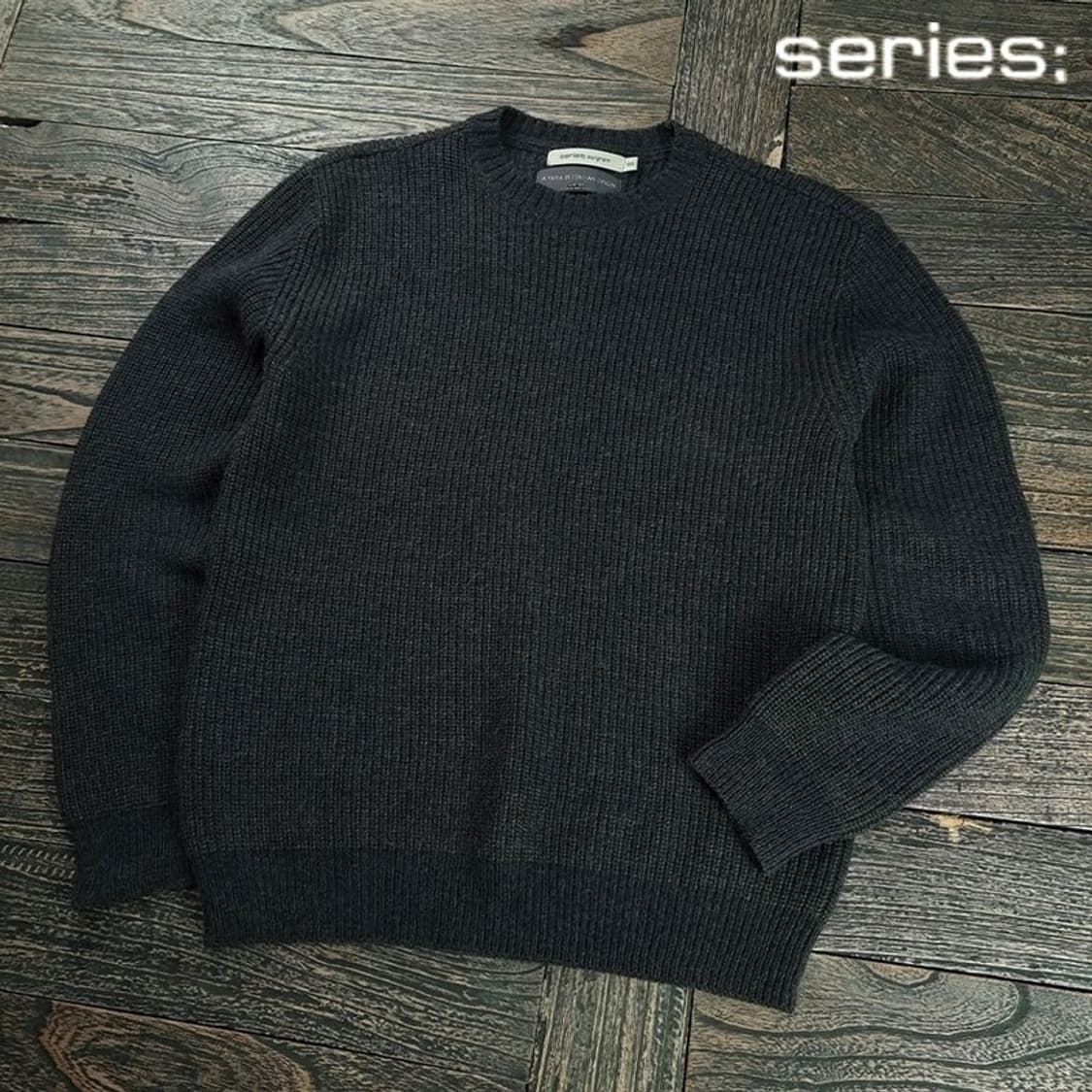 [시리즈] 와플 크루넥 니트 챠콜 M19500 상품이미지1