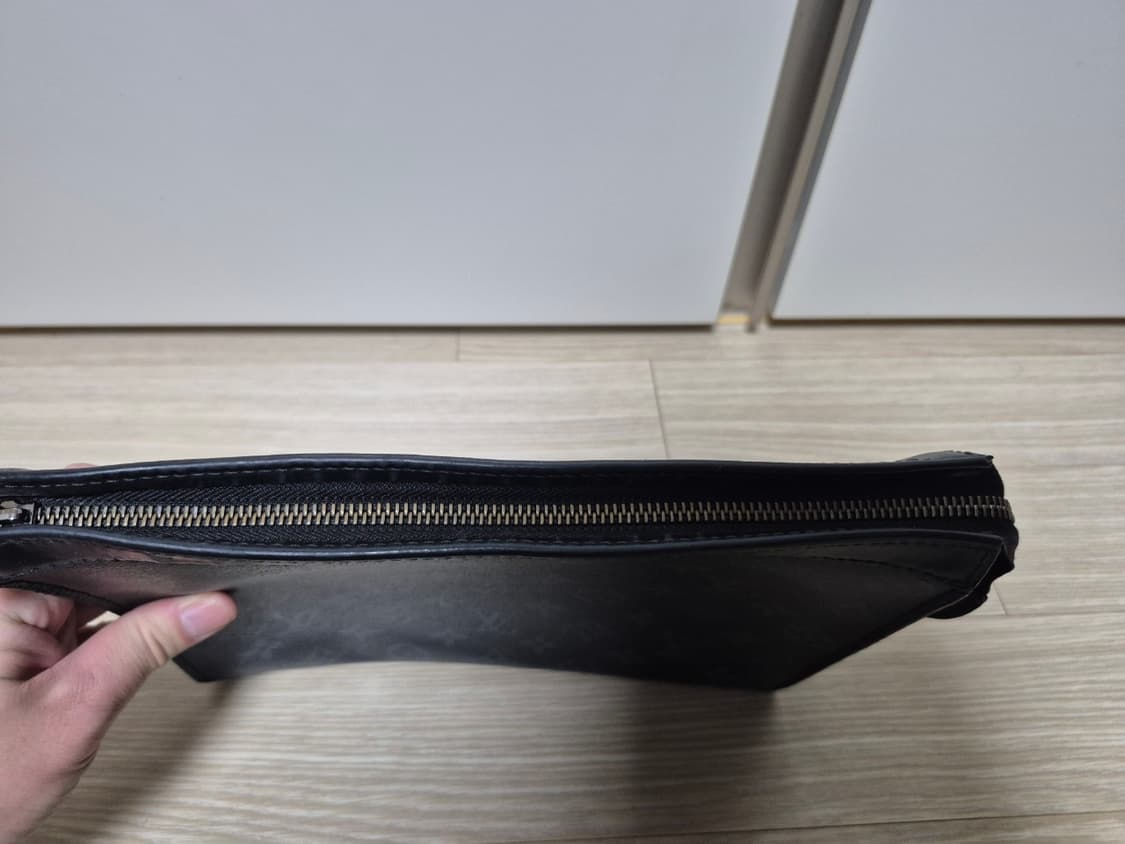 루이비통 정품 모노그램 포쉐트 보야주 클러치 팝니다 상품이미지4