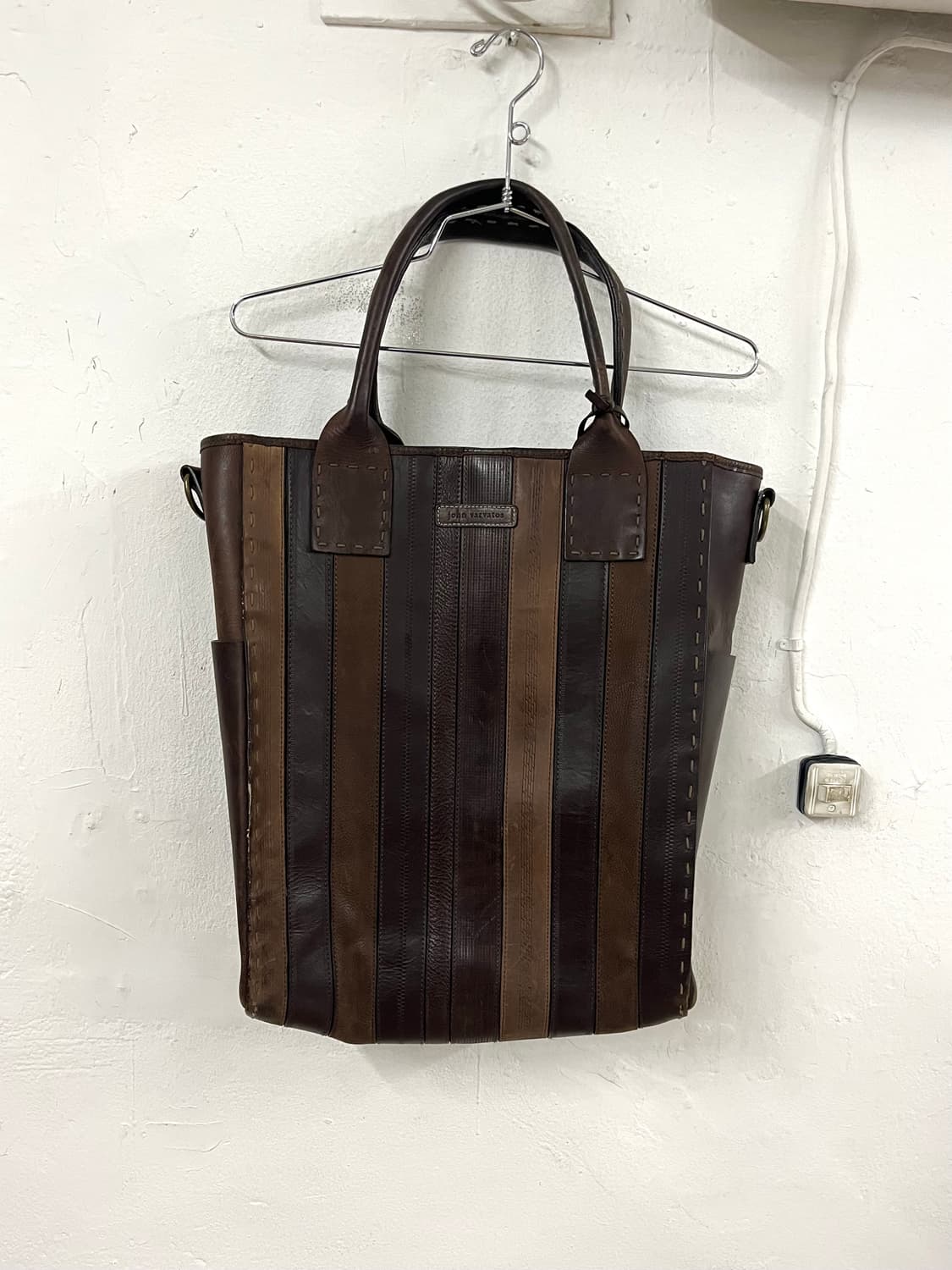 존바바토스 컬렉션 멀티 레더 토트백 상품이미지1