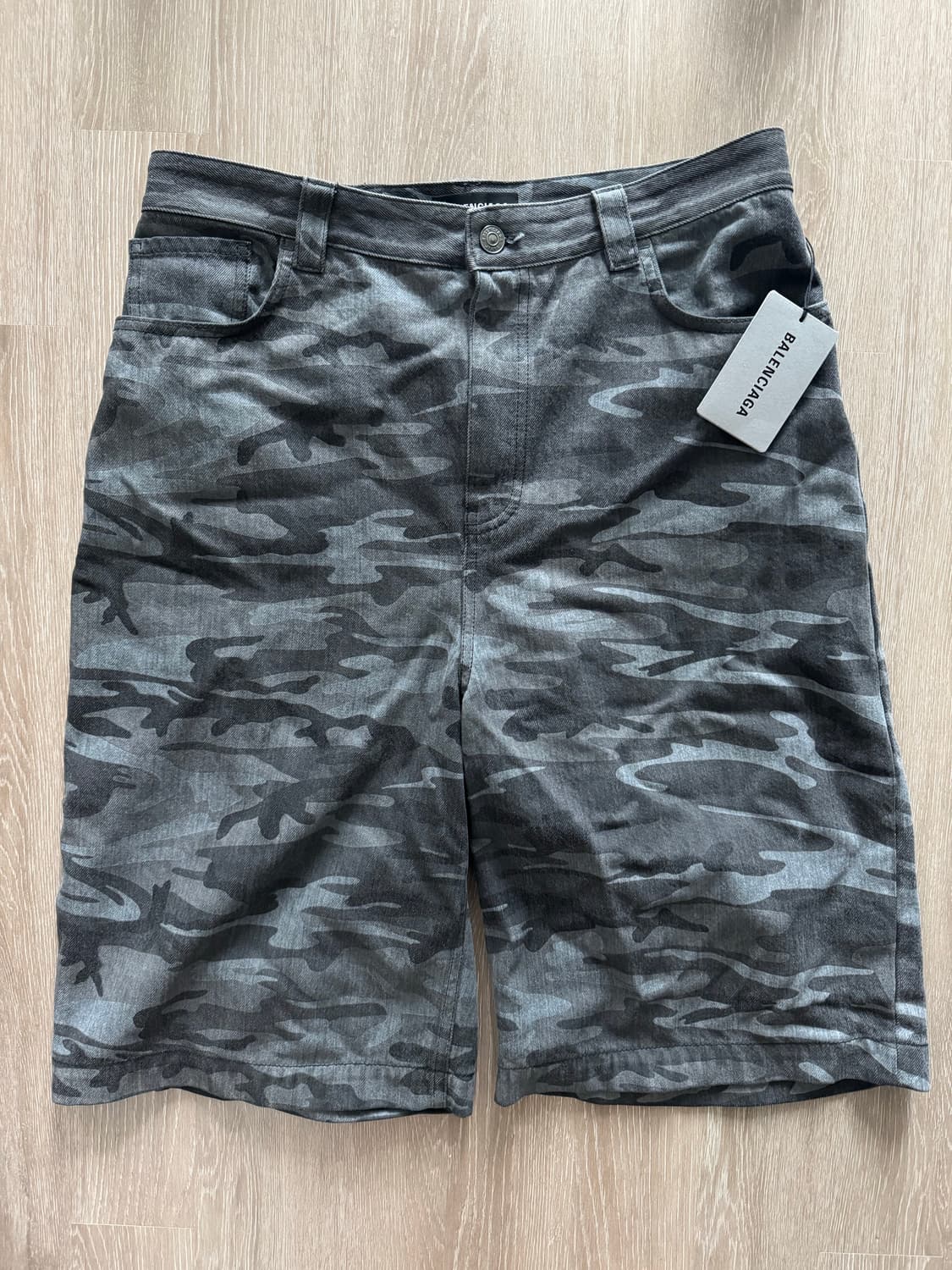 Balenciaga 발렌시아가 카모 쇼츠 상품이미지1
